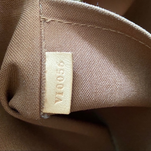 Louis Vuitton lockit horizontal - Picture 8 of 11